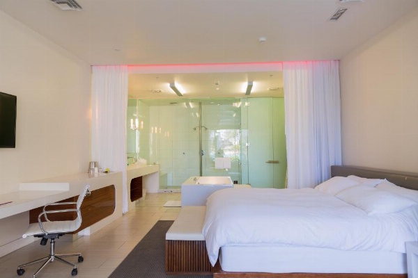 Heat Hotel image 11
