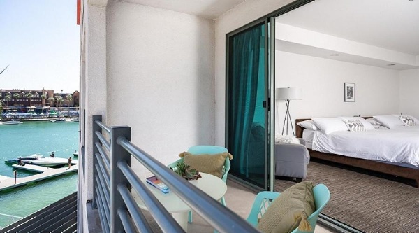 Heat Hotel image 25